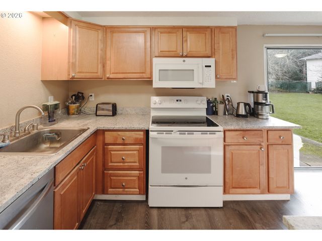 172 NORMAN Ave, Eugene, OR 97404