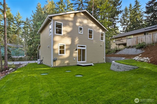 17937 E Clear Lake Boulevard, Yelm, WA 98597