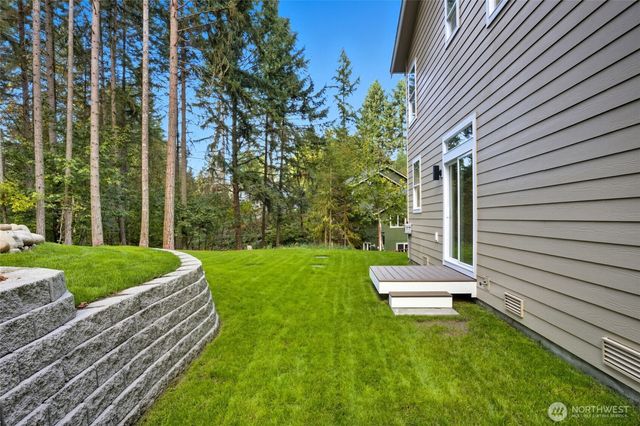 17937 E Clear Lake Boulevard, Yelm, WA 98597