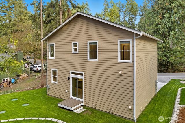 17937 E Clear Lake Boulevard, Yelm, WA 98597