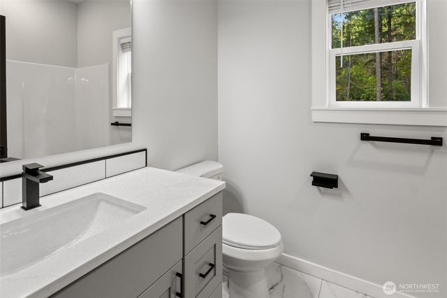 17937 E Clear Lake Boulevard, Yelm, WA 98597