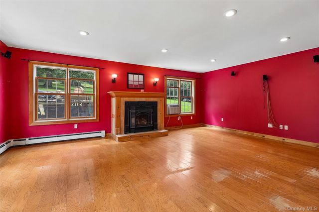307 McManus Road N, Patterson, NY 12563