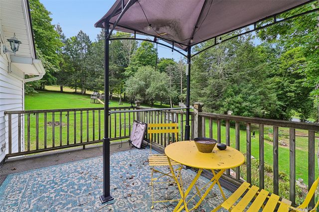 307 McManus Road N, Patterson, NY 12563