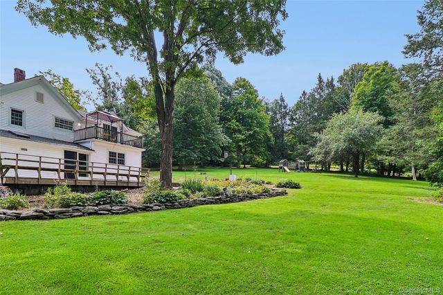 307 McManus Road N, Patterson, NY 12563