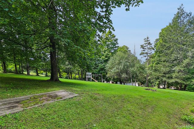 307 McManus Road N, Patterson, NY 12563
