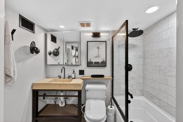 12 Hereford 2, Boston, MA 02115