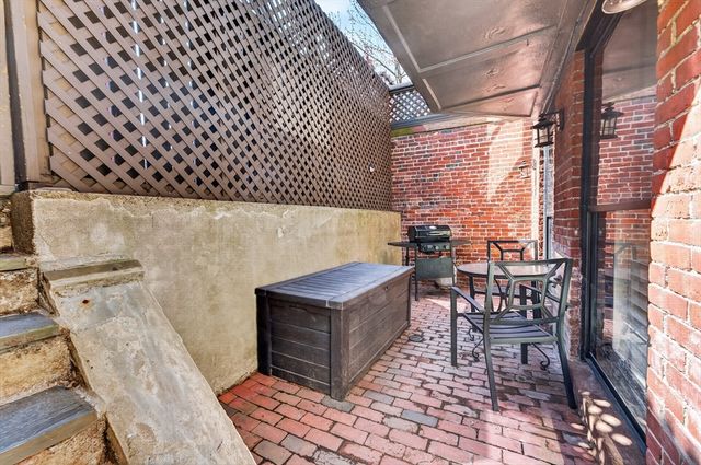 12 Hereford 2, Boston, MA 02115