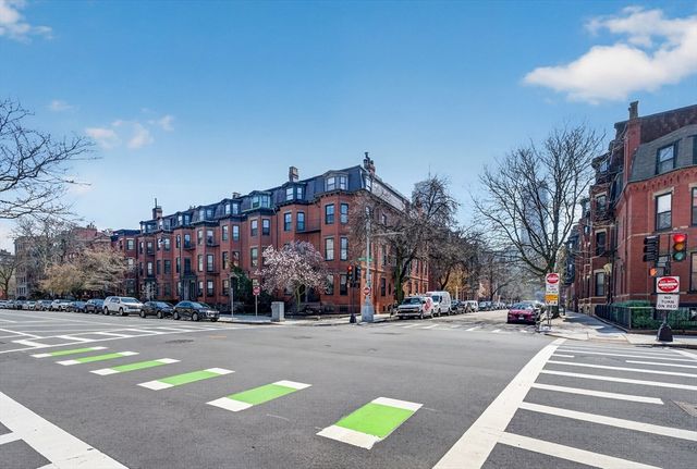 12 Hereford 2, Boston, MA 02115