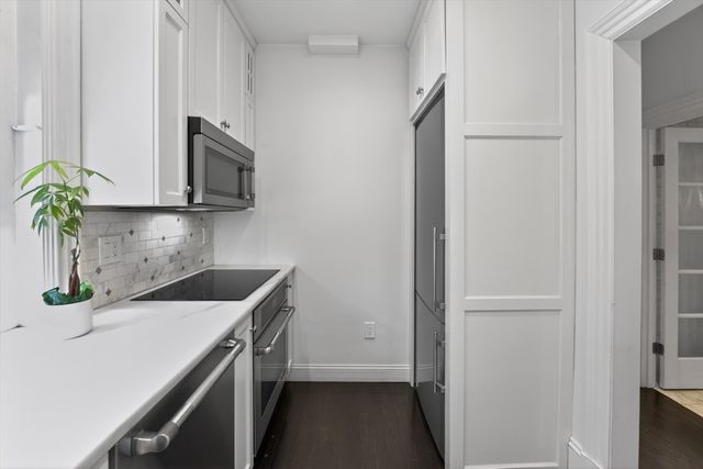 12 Hereford 2, Boston, MA 02115