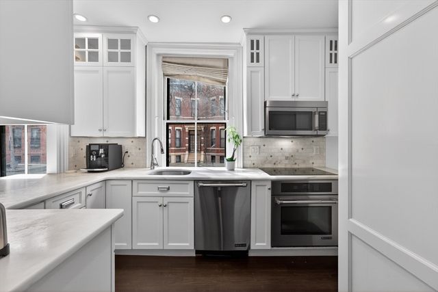 12 Hereford 2, Boston, MA 02115