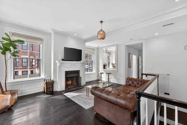12 Hereford 2, Boston, MA 02115