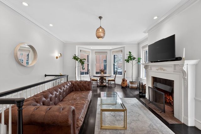 12 Hereford 2, Boston, MA 02115
