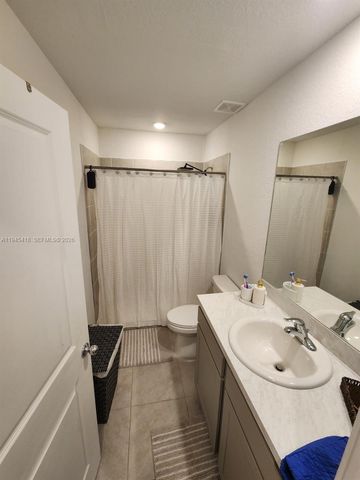 326 NE 1st Dr, Florida City, FL 33034