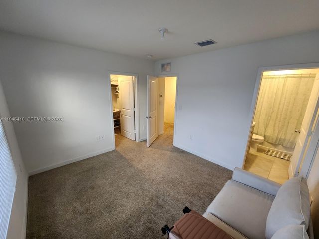 326 NE 1st Dr, Florida City, FL 33034