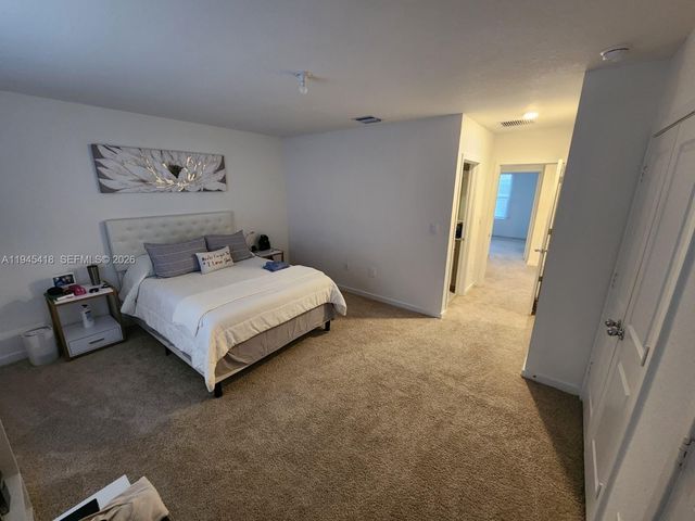 326 NE 1st Dr, Florida City, FL 33034