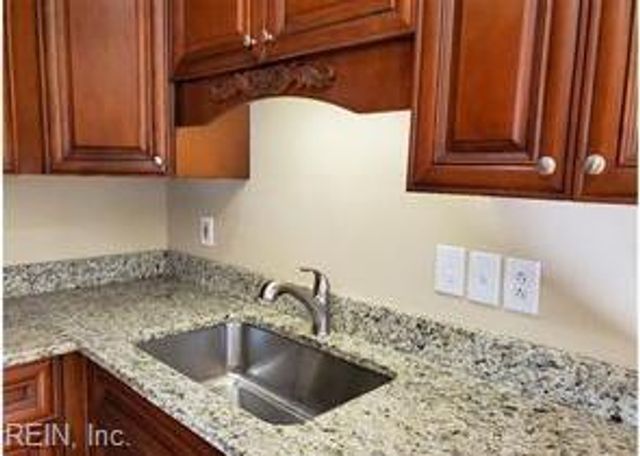 732 Norman WAY, Chesapeake, VA 23322