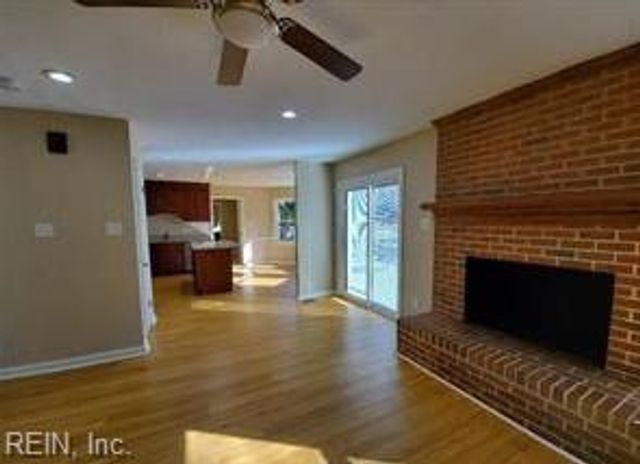 732 Norman WAY, Chesapeake, VA 23322