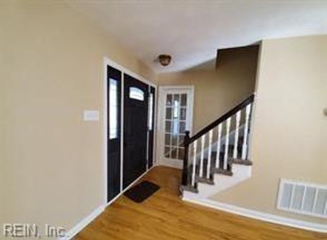 732 Norman WAY, Chesapeake, VA 23322