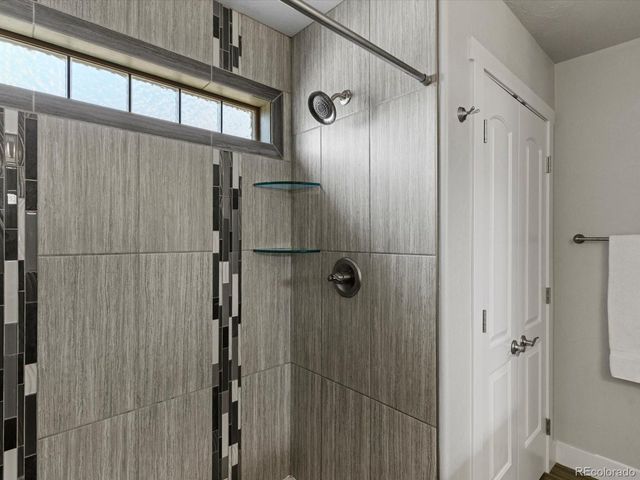 2434 Carriage Dr, Milliken, CO 80543