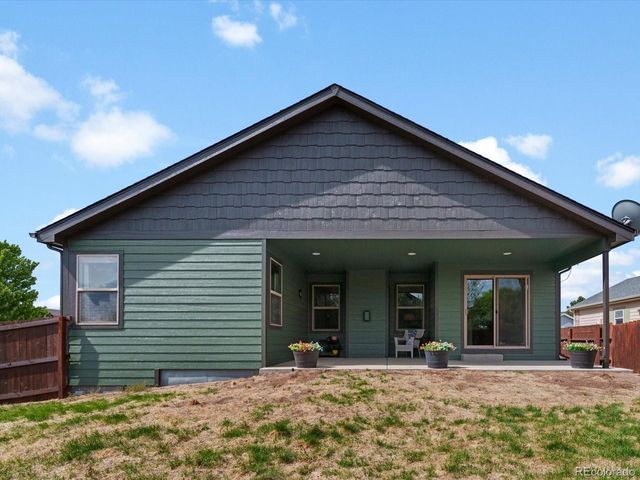2434 Carriage Dr, Milliken, CO 80543
