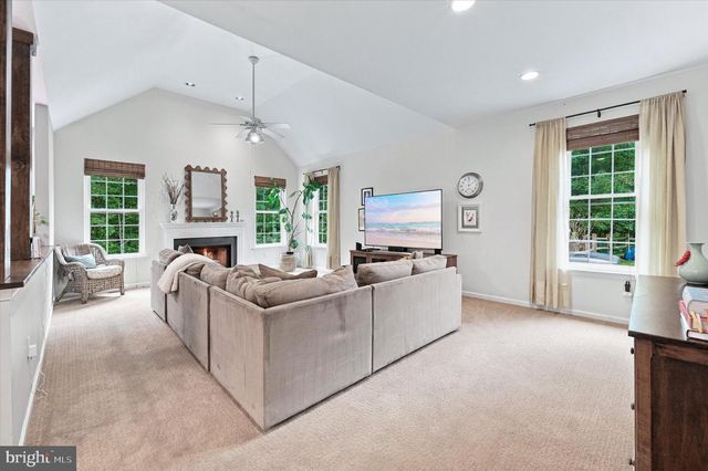 1231 SPLIT RAIL DR, Garnet Valley, PA 19060