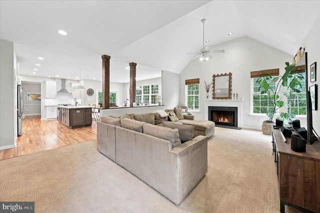 1231 SPLIT RAIL DR, Garnet Valley, PA 19060
