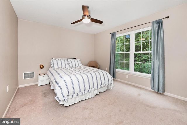 1231 SPLIT RAIL DR, Garnet Valley, PA 19060