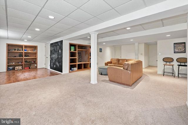 1231 SPLIT RAIL DR, Garnet Valley, PA 19060