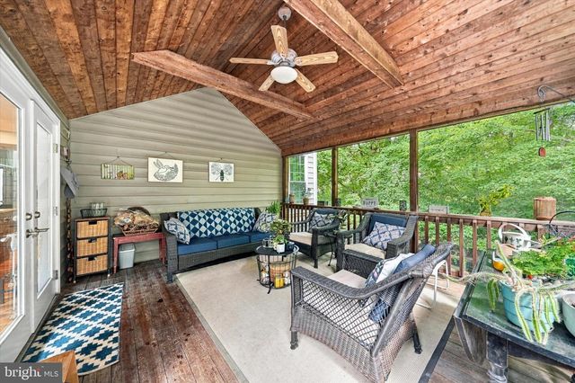 1231 SPLIT RAIL DR, Garnet Valley, PA 19060