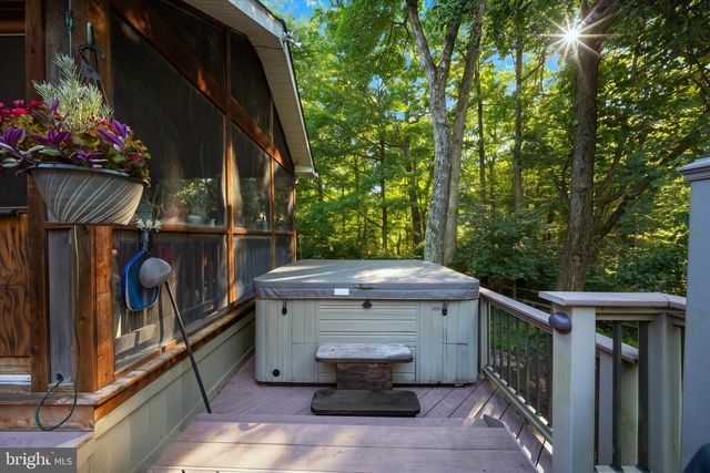 1231 SPLIT RAIL DR, Garnet Valley, PA 19060