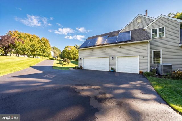 1231 SPLIT RAIL DR, Garnet Valley, PA 19060