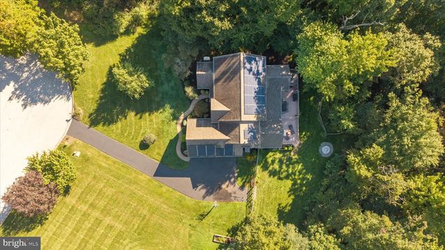 1231 SPLIT RAIL DR, Garnet Valley, PA 19060