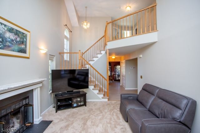 3 Munsee Trl, Branchburg Twp., NJ 08876