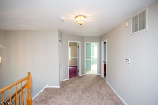3 Munsee Trl, Branchburg Twp., NJ 08876