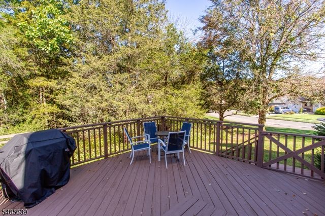 3 Munsee Trl, Branchburg Twp., NJ 08876