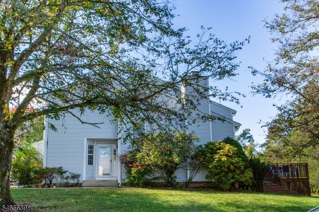 3 Munsee Trl, Branchburg Twp., NJ 08876