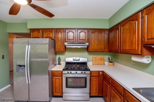 3 Munsee Trl, Branchburg Twp., NJ 08876
