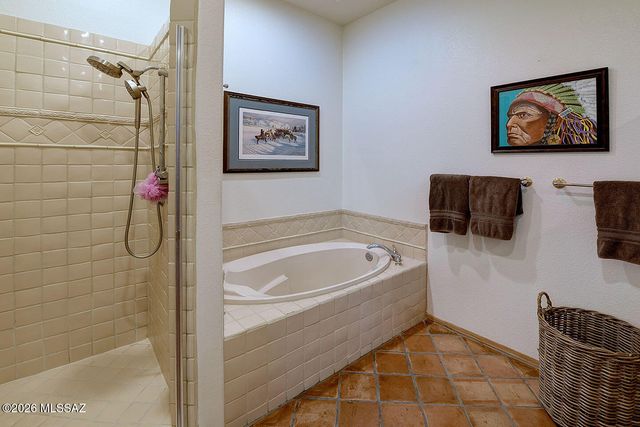 6031 E Country Club Vista Drive, Tucson, AZ 85750