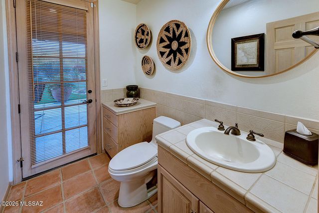 6031 E Country Club Vista Drive, Tucson, AZ 85750
