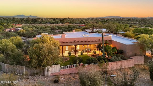 6031 E Country Club Vista Drive, Tucson, AZ 85750