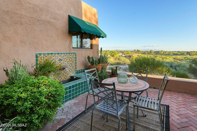 6031 E Country Club Vista Drive, Tucson, AZ 85750
