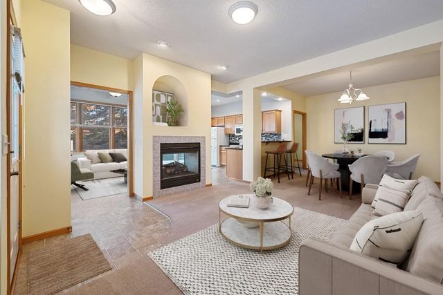 326 Hayes Drive 38, Hastings, MN 55033