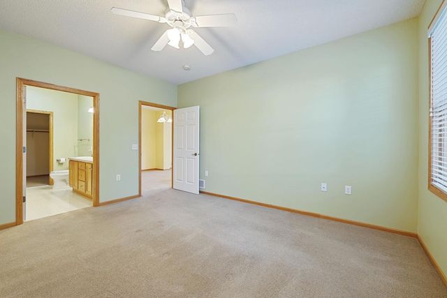 326 Hayes Drive 38, Hastings, MN 55033