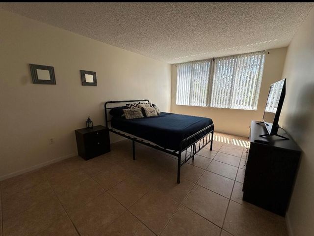 6770 Royal Palm Boulevard 207l, Margate, FL 33063
