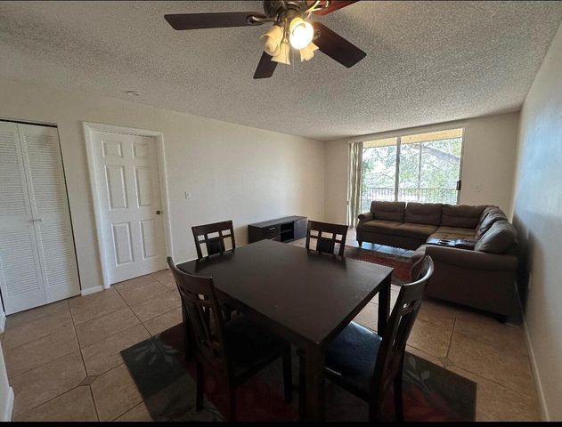 6770 Royal Palm Boulevard 207l, Margate, FL 33063