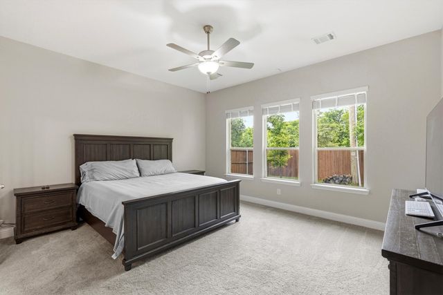 943 Richard Pittmon Drive, Desoto, TX 75115