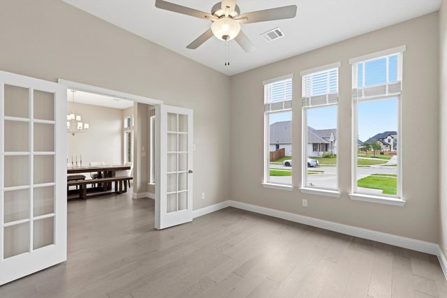 943 Richard Pittmon Drive, Desoto, TX 75115