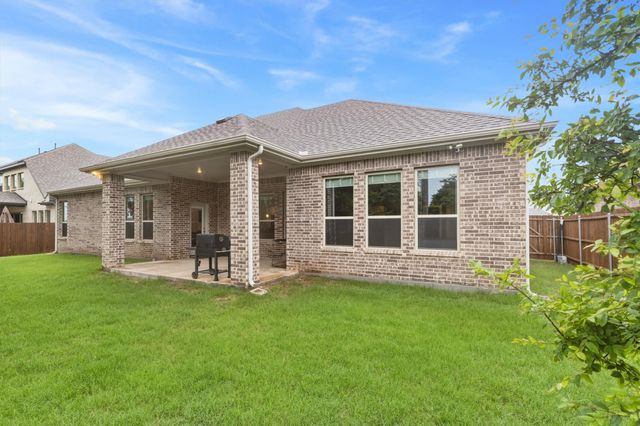 943 Richard Pittmon Drive, Desoto, TX 75115