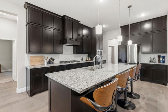 943 Richard Pittmon Drive, Desoto, TX 75115