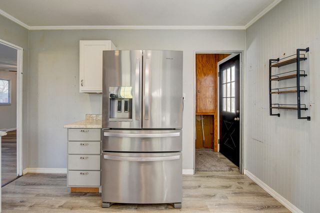 3325 AVENUE I, Council Bluffs, IA 51501